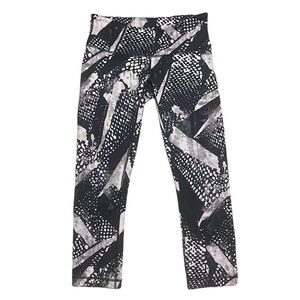 Lululemon‎ Cropped Leggings sz 6